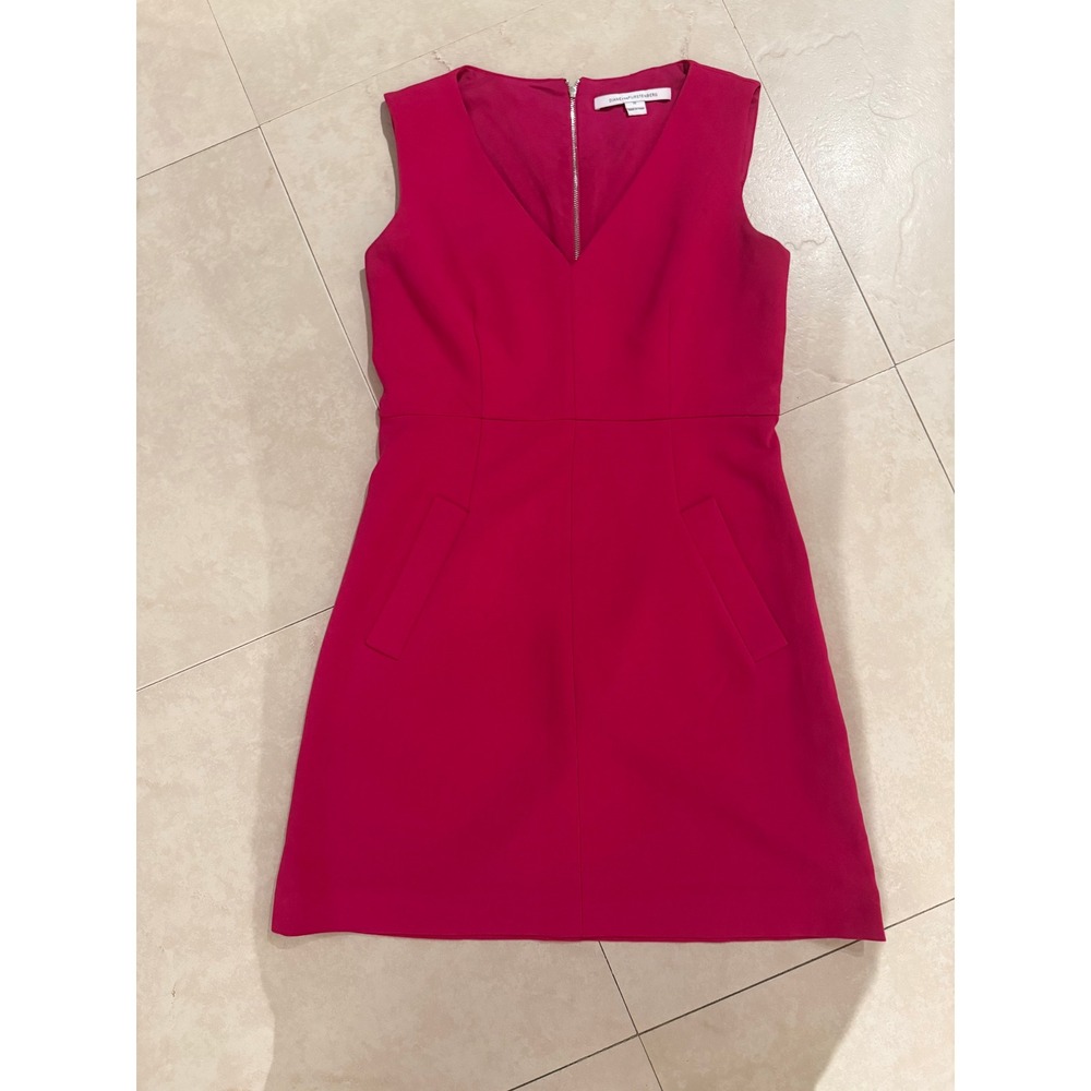 Diane‎ von Furstenberg Pink V Neck Sleeveless Sheath Dress Size 10